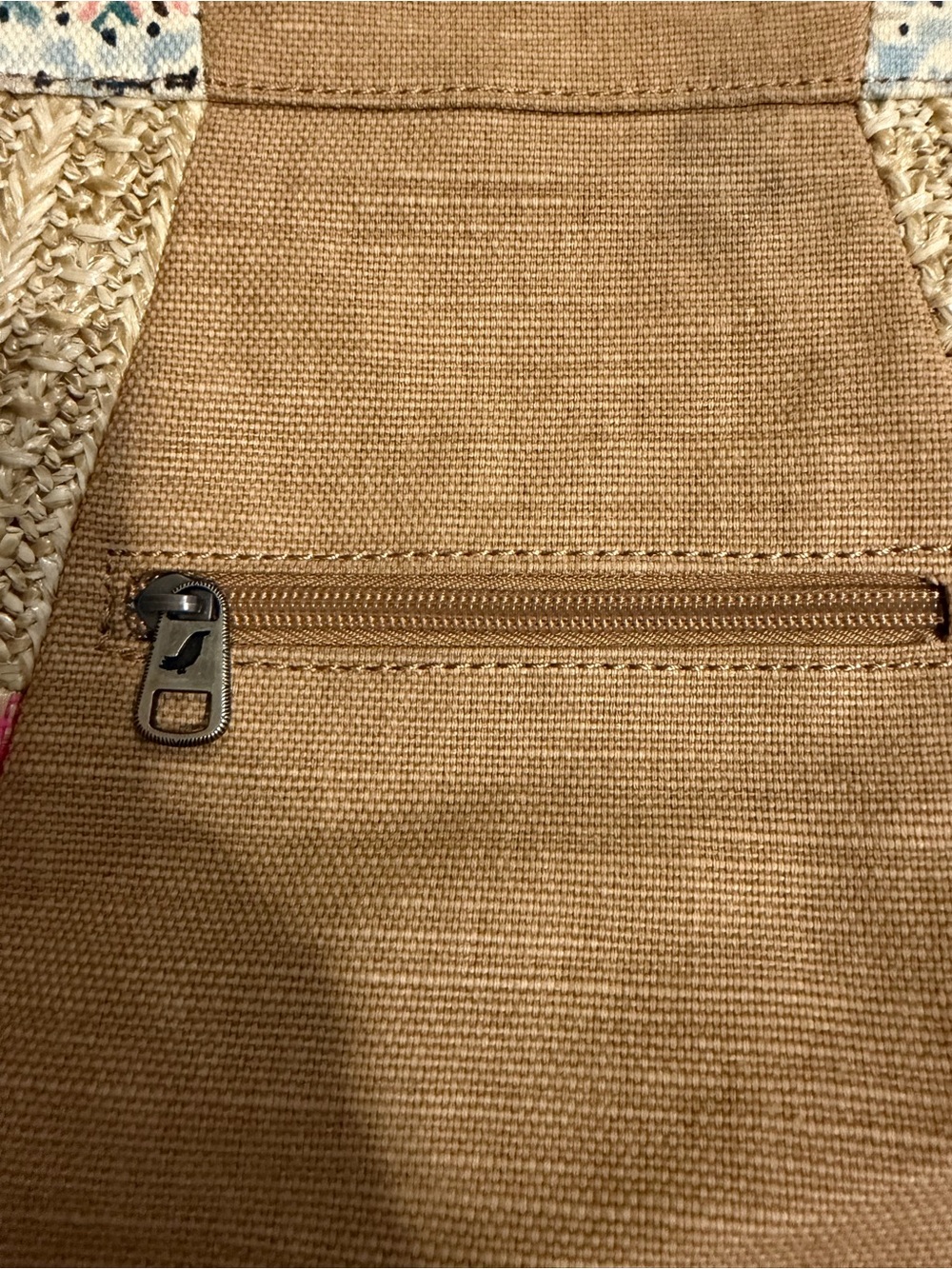 Sakroots/bohemian,free-spirited, & nature loving Cross-Body Bag for women. - Picture 9 of 15